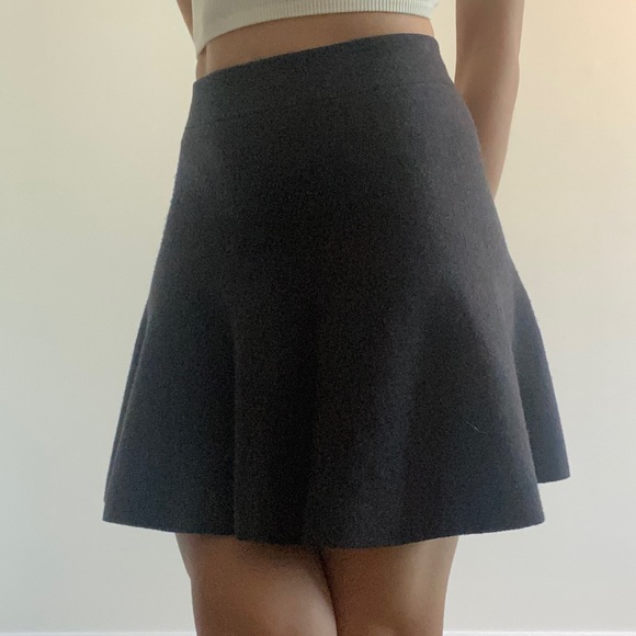 Club Monaco Grey skirt - Picture 1 of 5